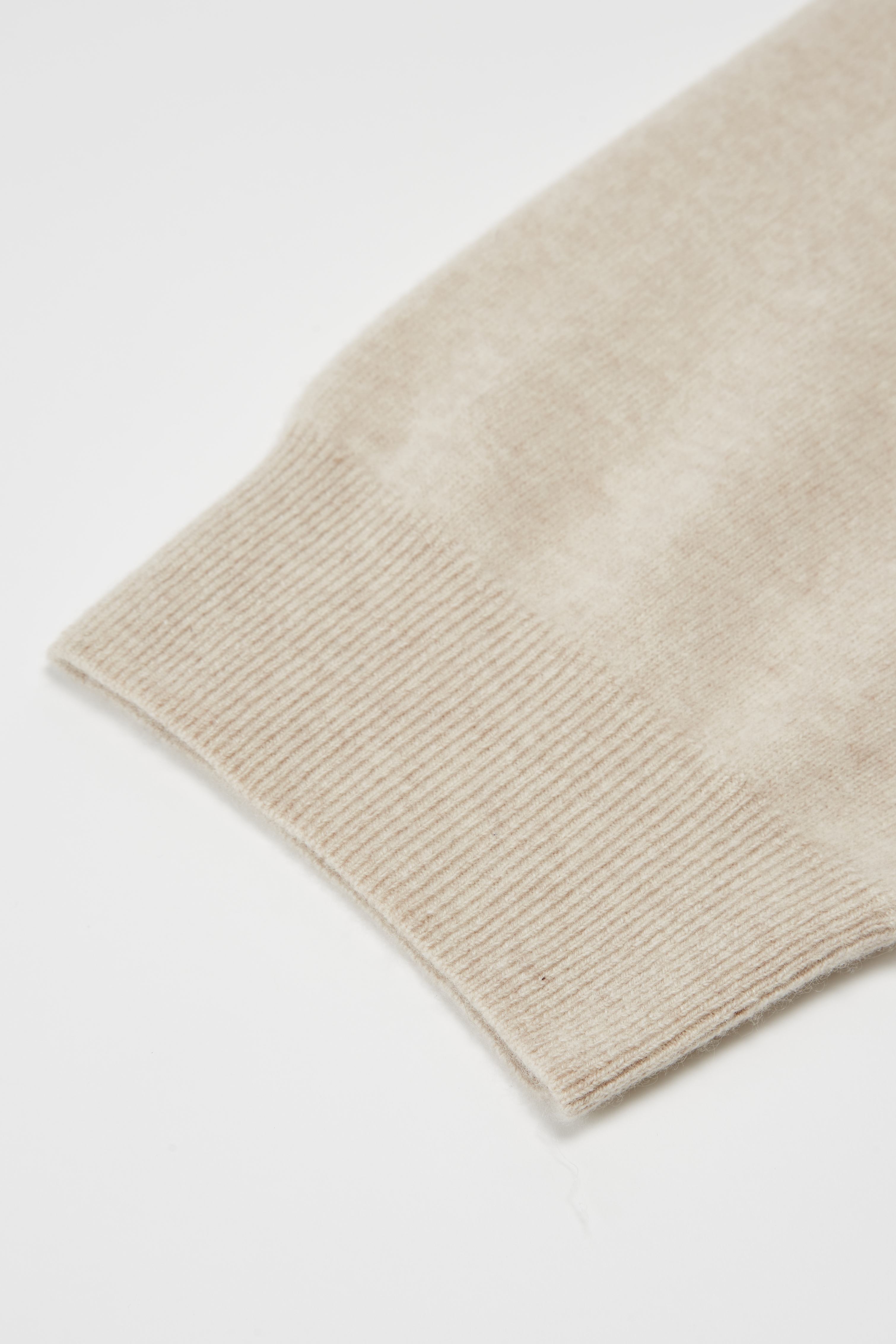 Premium 100% Cashmere Tree Cardigan Comfort and Sophistication