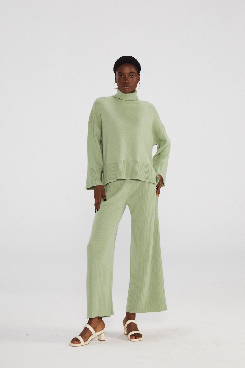 Pull en tricot à col roulé vert surdimensionné vert