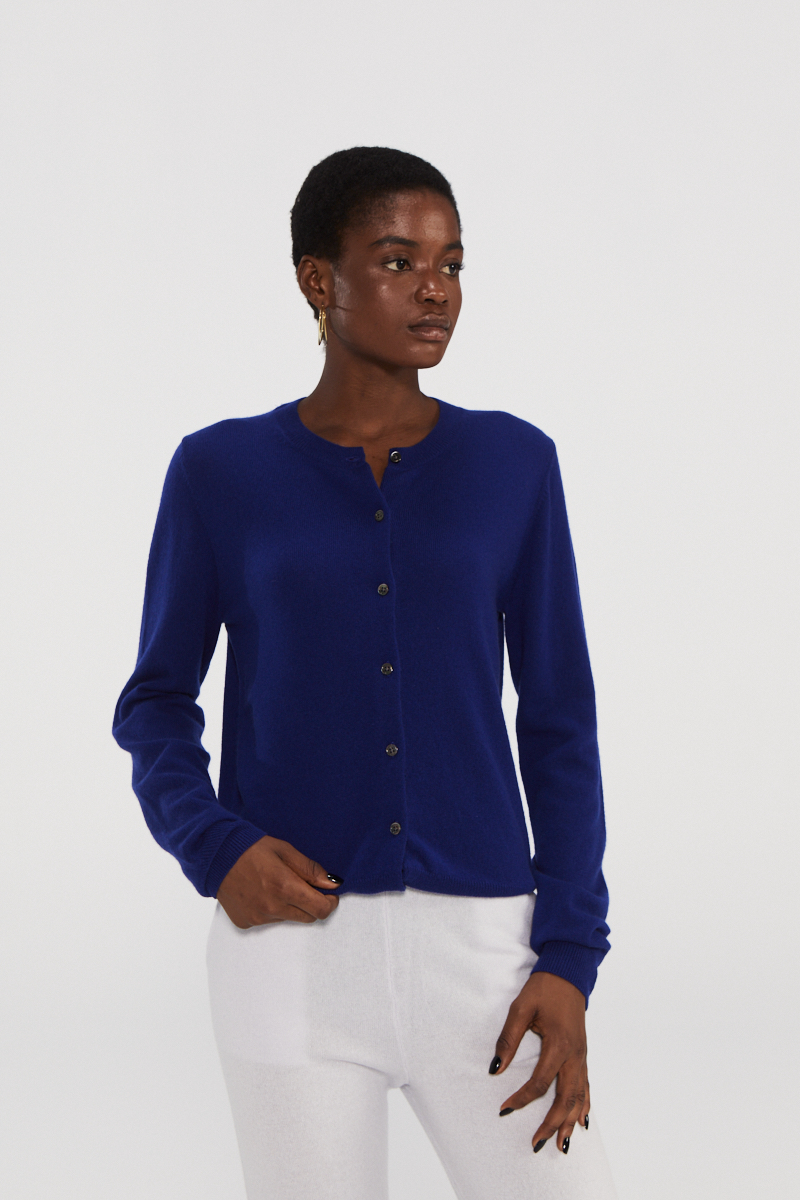 Pull cardigan en cachemire de la marine premium