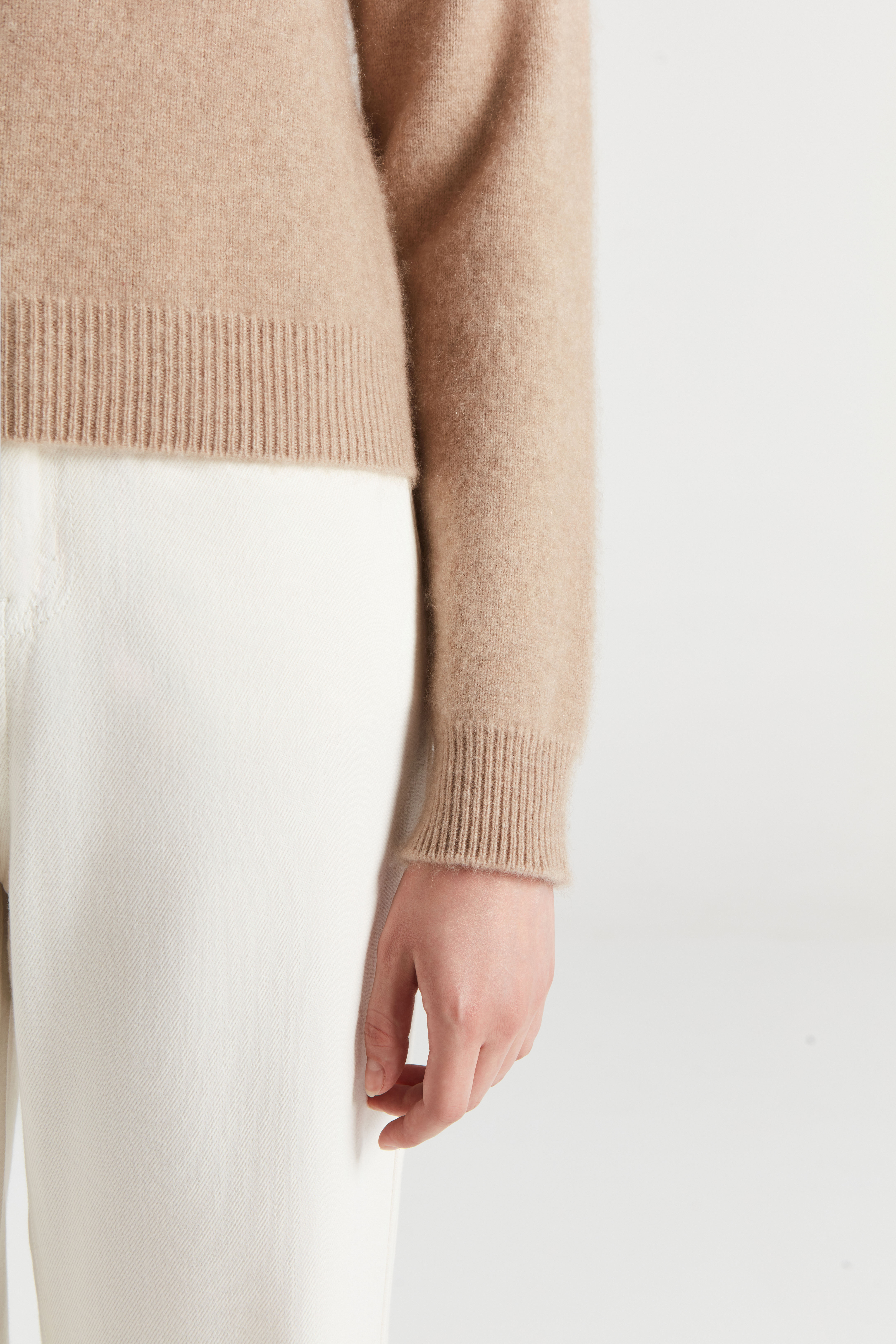 Luxueux sweat à sweat à sweat en tricot en cachemire à 100% pour le confort ultime