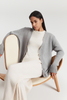 Cardigan gris du cou cachemire en cachette en c pur pour femmes
