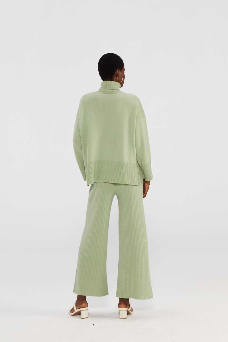 Pull en tricot à col roulé vert surdimensionné vert