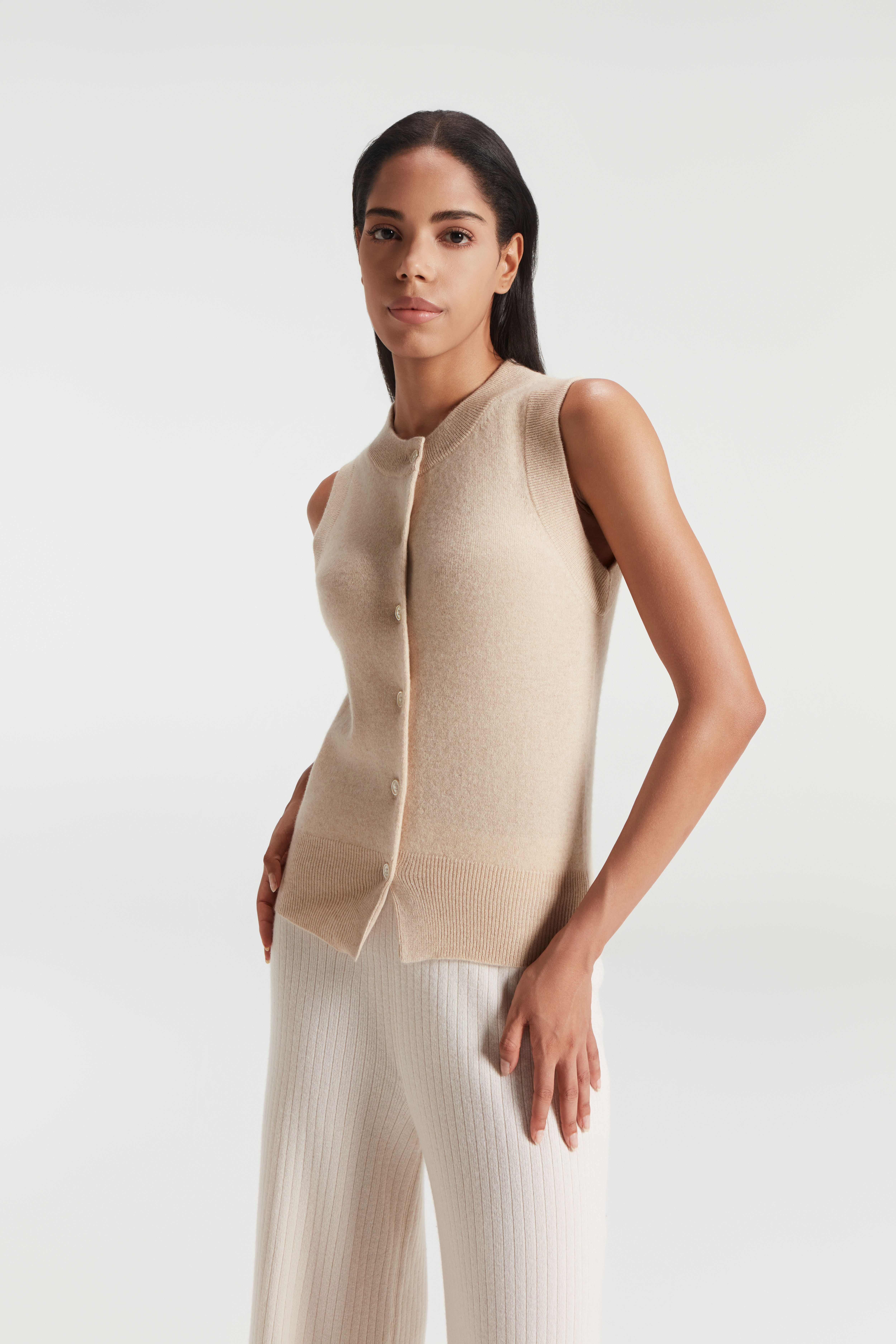 Cardigan de bouton en cachemire pur pour femmes 