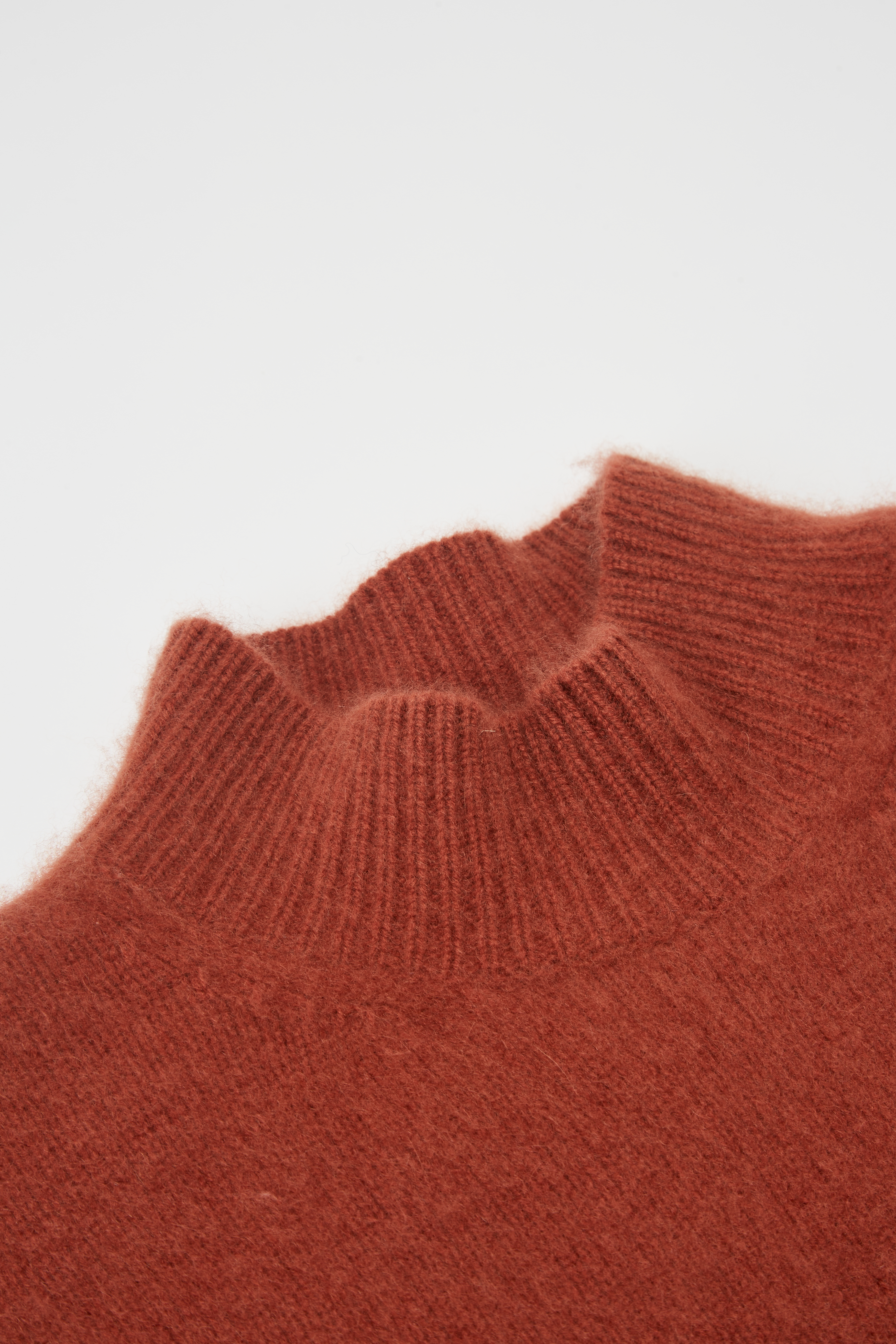 Brick Red Crew Neck Cavar