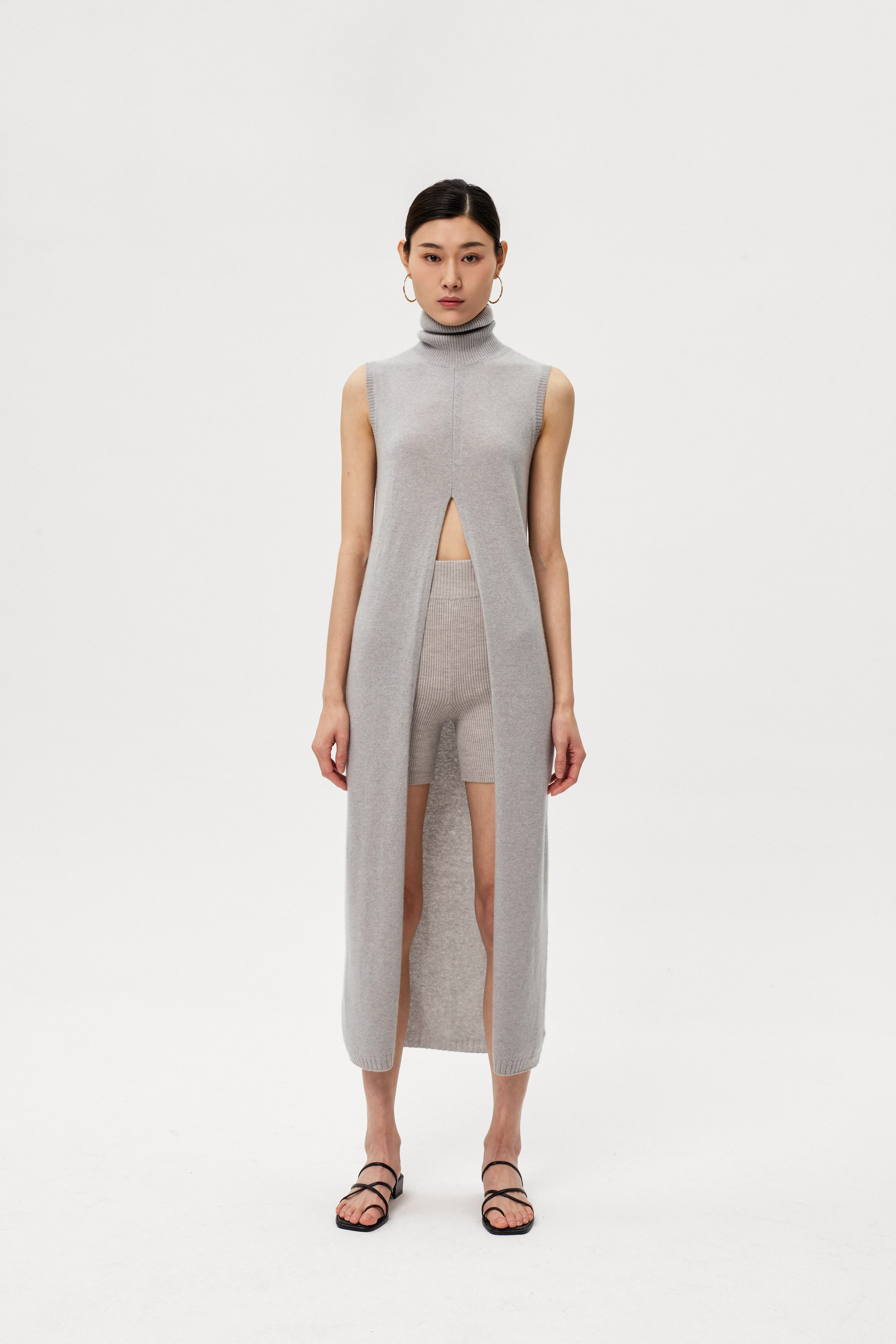 Robe grise du cou cachemire pur pour femmes