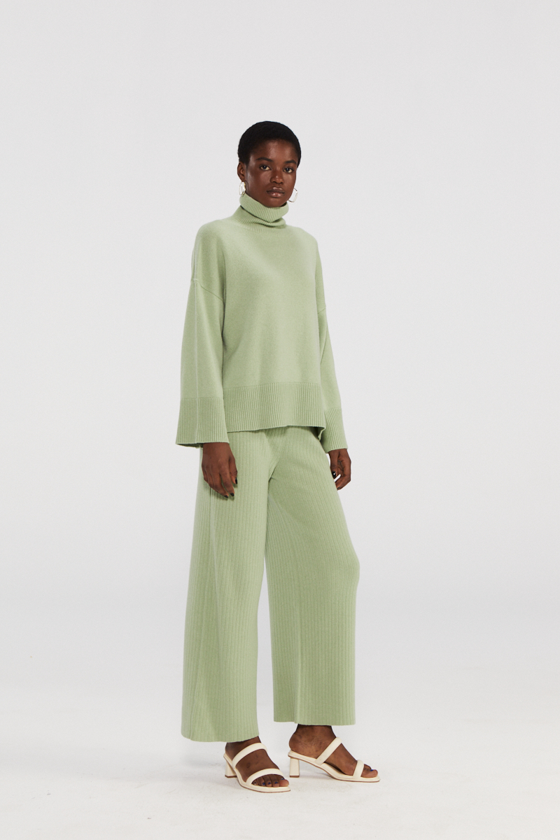 Pantalon à jambes larges en tricot vert clair