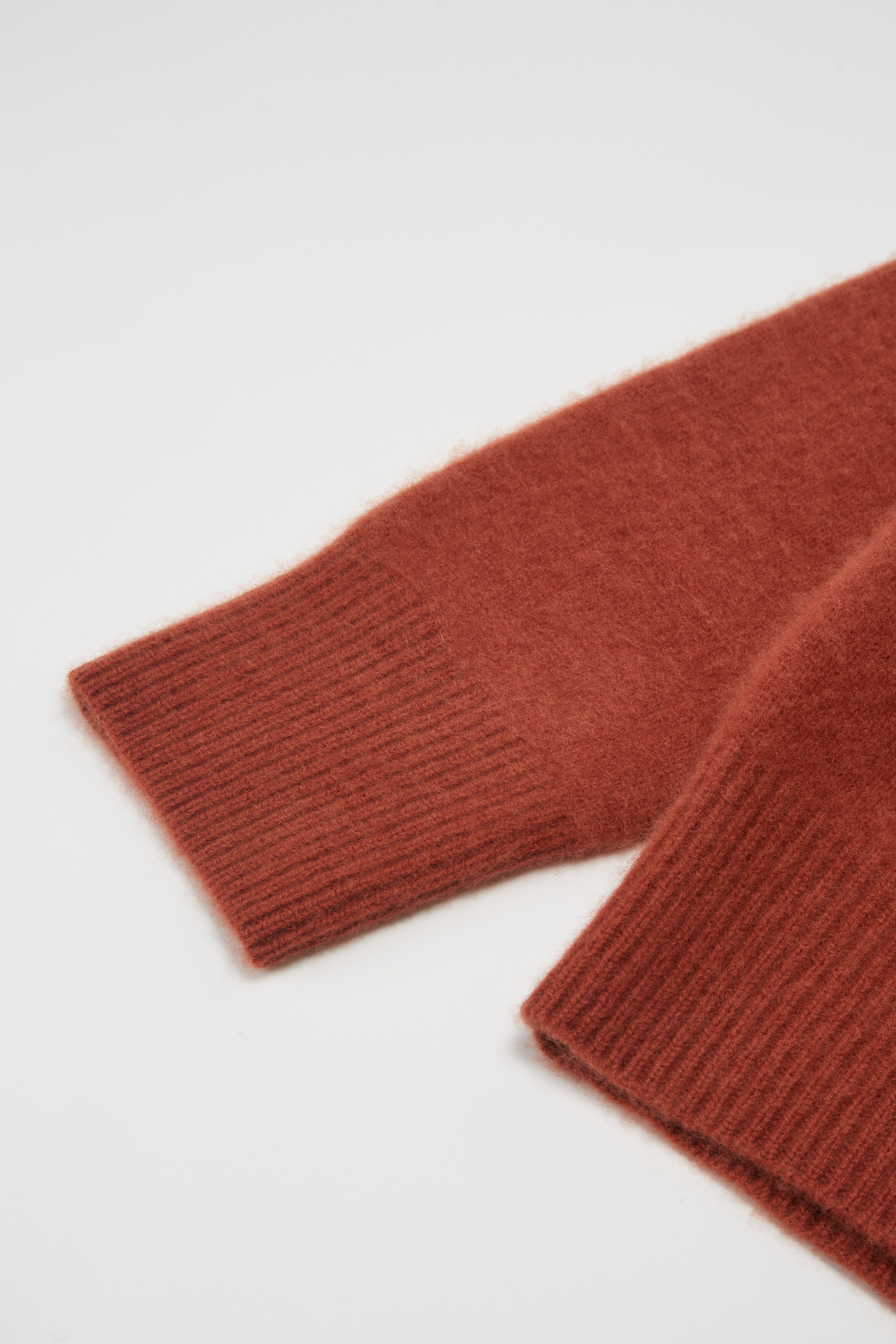 Brick Red Crew Neck Cavar