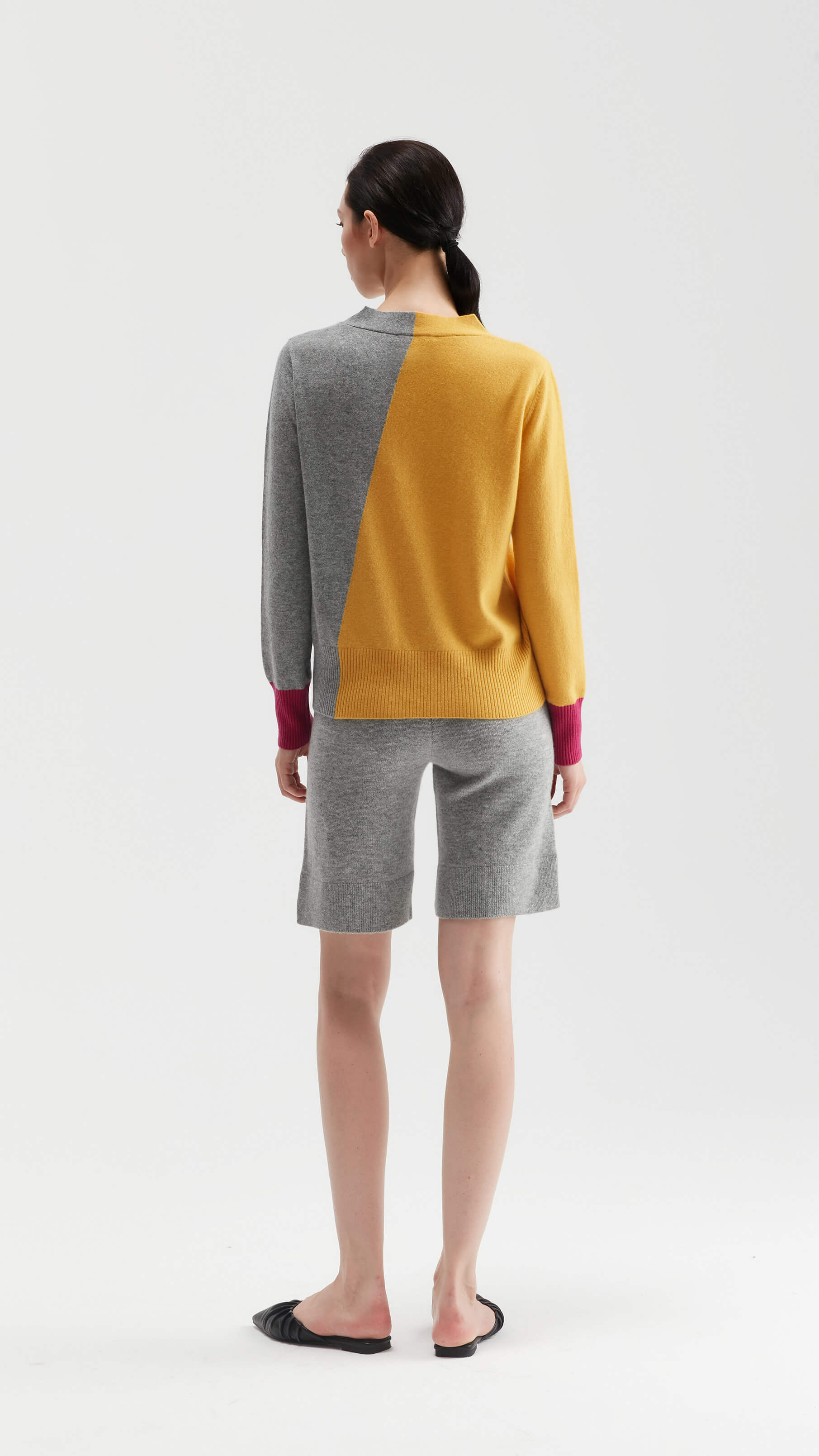 Cardigan en pur cachemire à col en V personnalisé | Fabricant de tricots OEM pour femmes