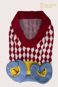 Pull pour animal de compagnie à col en V Argyle 7GG avec motif de blocs de couleurs | OEM de tricots pour animaux de compagnie Preppy