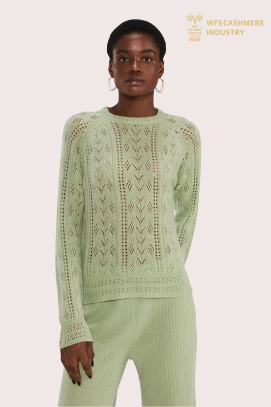 Pull ajouré en cachemire léger Premium 12GG (Vert Sauge | Fabricant de tricots OEM