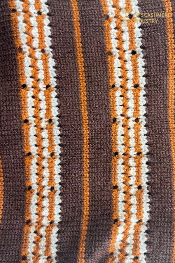 Pull à lacets pour animaux de compagnie Fair Isle 7GG | OEM de tricots pour animaux de compagnie d'extérieur Heritage